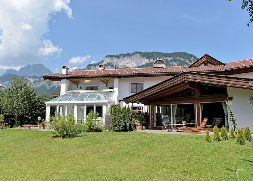Tyrol Sankt Johann in Tirol Sport court