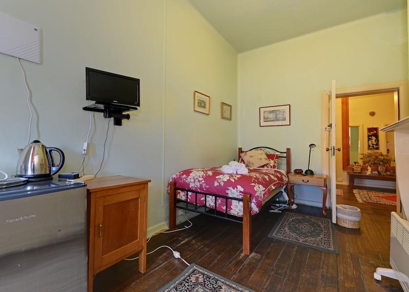 Tasmania Hobart Room