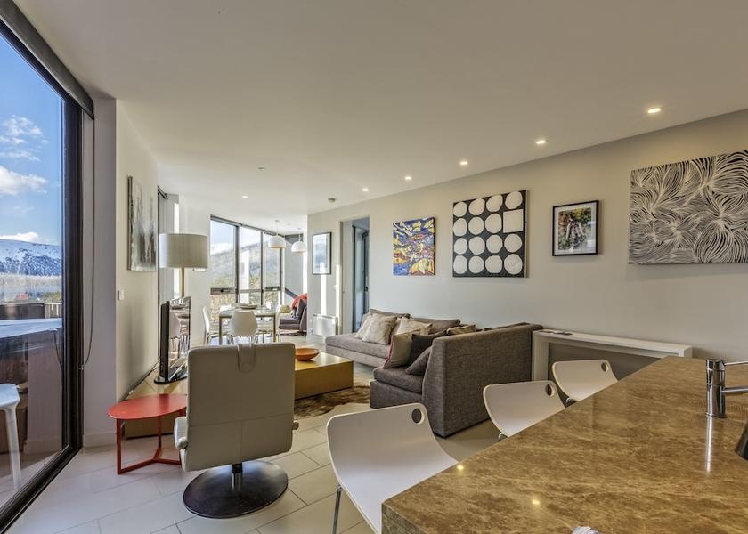 Victoria Falls Creek Living Area
