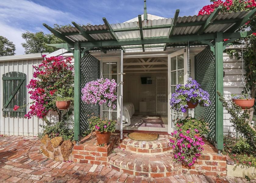 Western Australia Perth Room