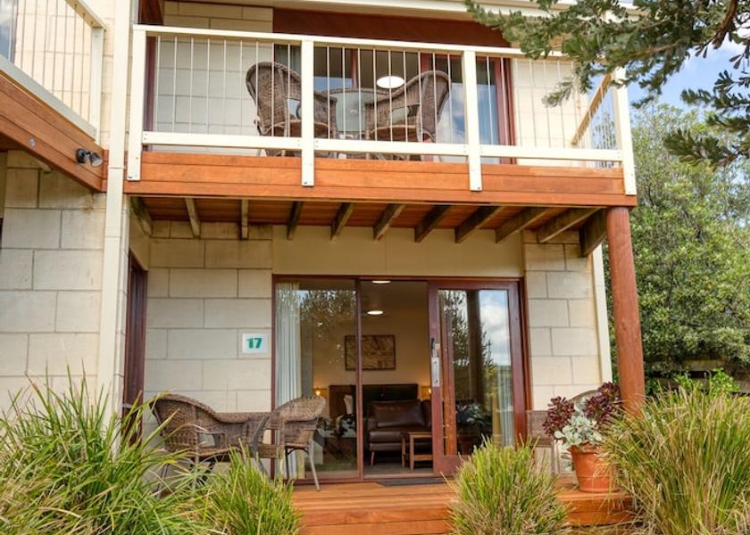 Victoria Port Campbell Terrace/patio