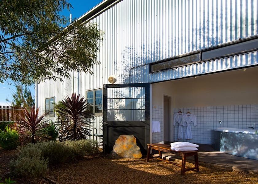 Victoria Hepburn Springs Room