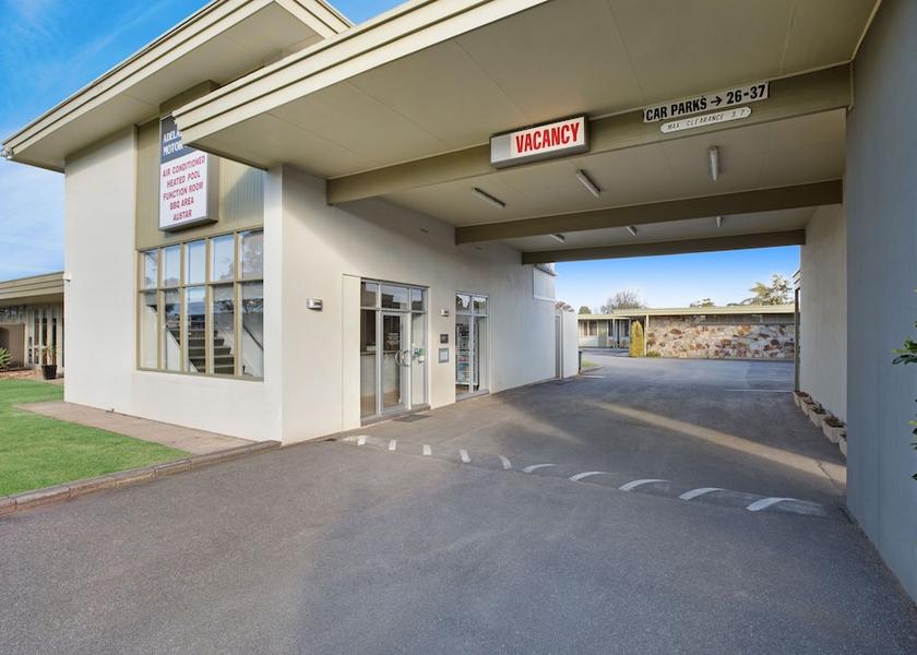 South Australia Murray Bridge Entrance