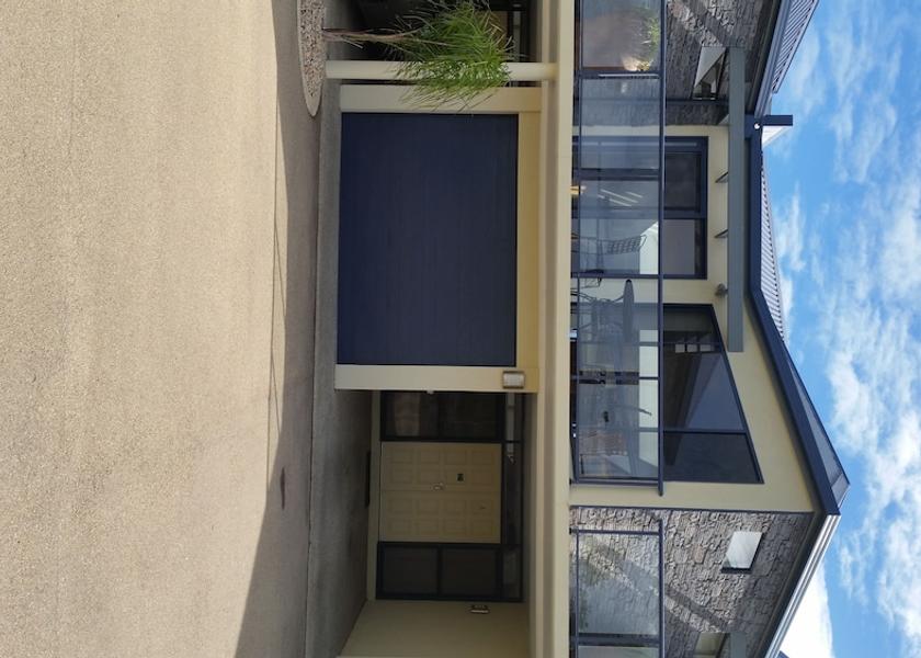 Victoria Lakes Entrance Exterior Detail