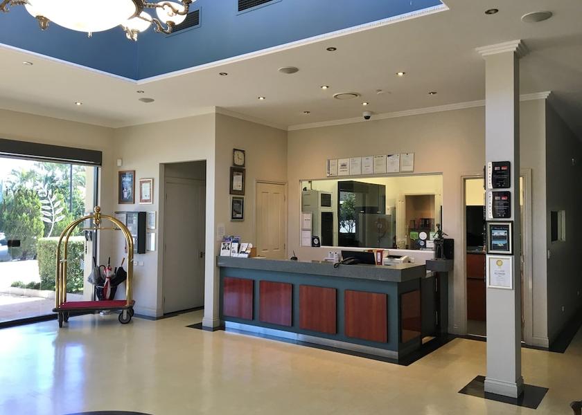 Queensland Wynnum West Reception