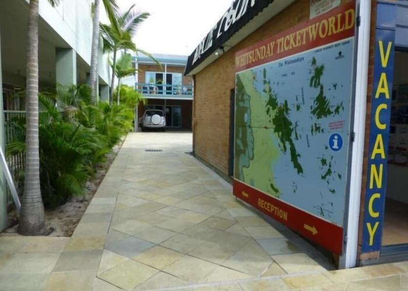 Queensland Airlie Beach Exterior Detail
