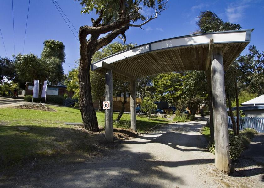 Victoria Aireys Inlet Property Grounds