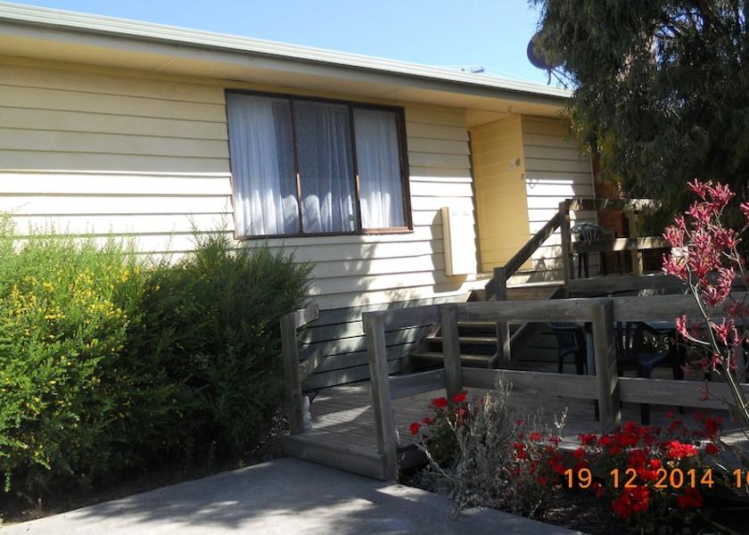 Victoria Port Campbell Property grounds