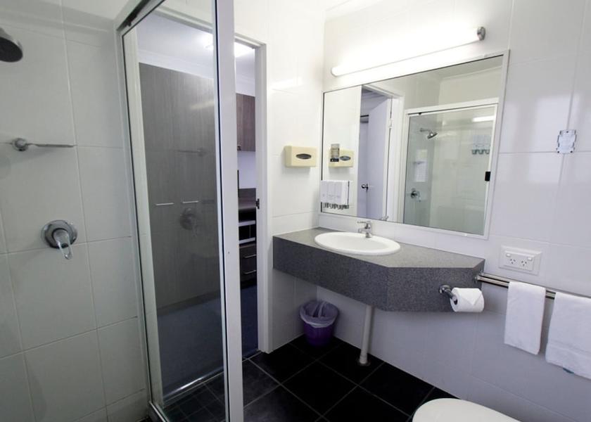 Queensland Bundaberg Bathroom