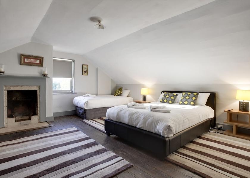 Tasmania Bothwell Room
