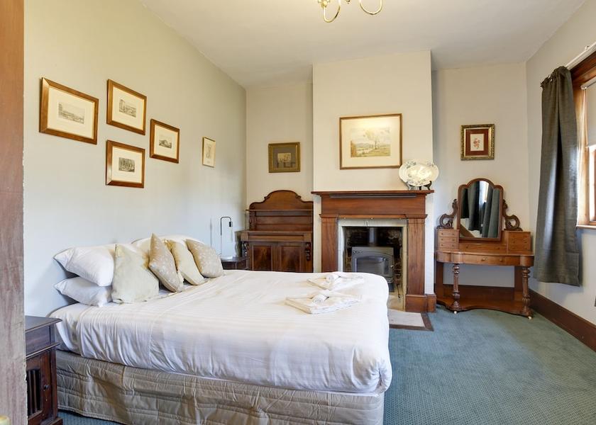 Tasmania Bothwell Room