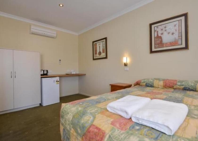 Western Australia Kalgoorlie Room