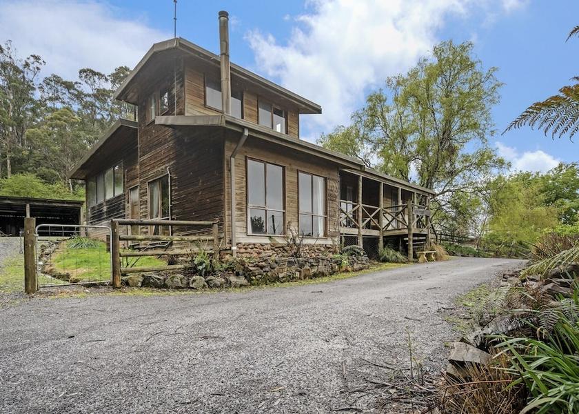 Tasmania Mole Creek Facade