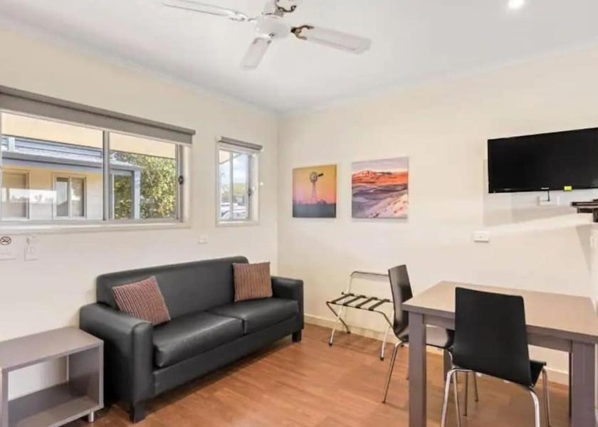 South Australia Roxby Downs Room