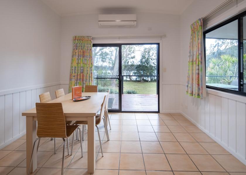 New South Wales Lake Conjola In-Room Dining