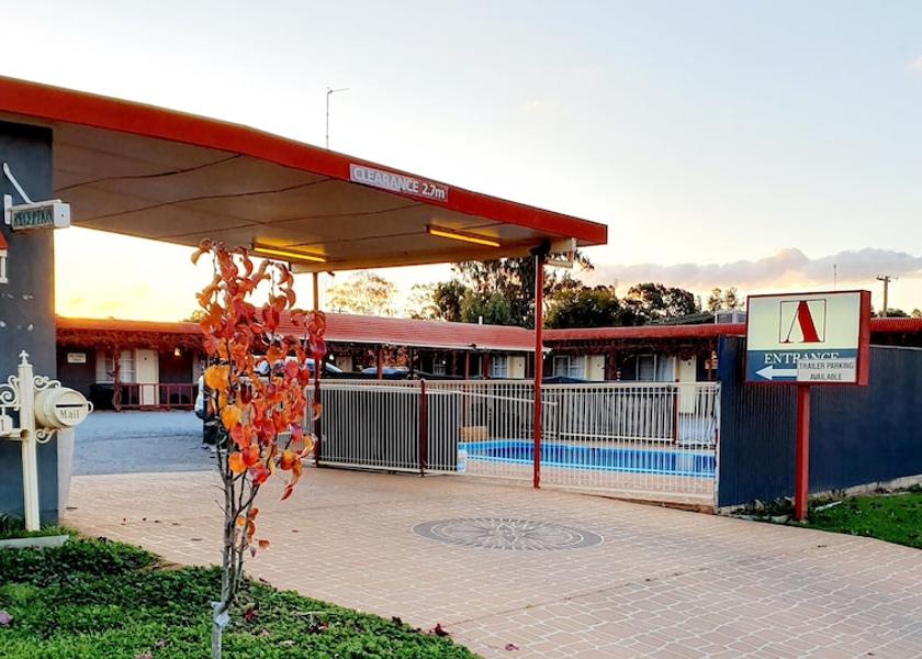 New South Wales West Wyalong Facade
