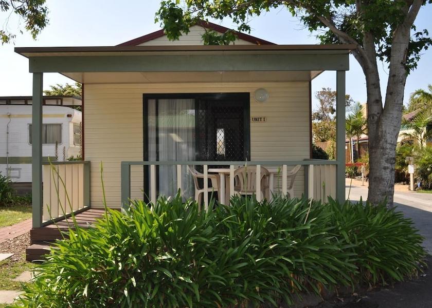 Victoria Melbourne Exterior Detail