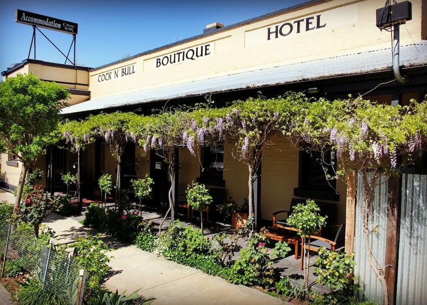 Victoria Echuca Facade