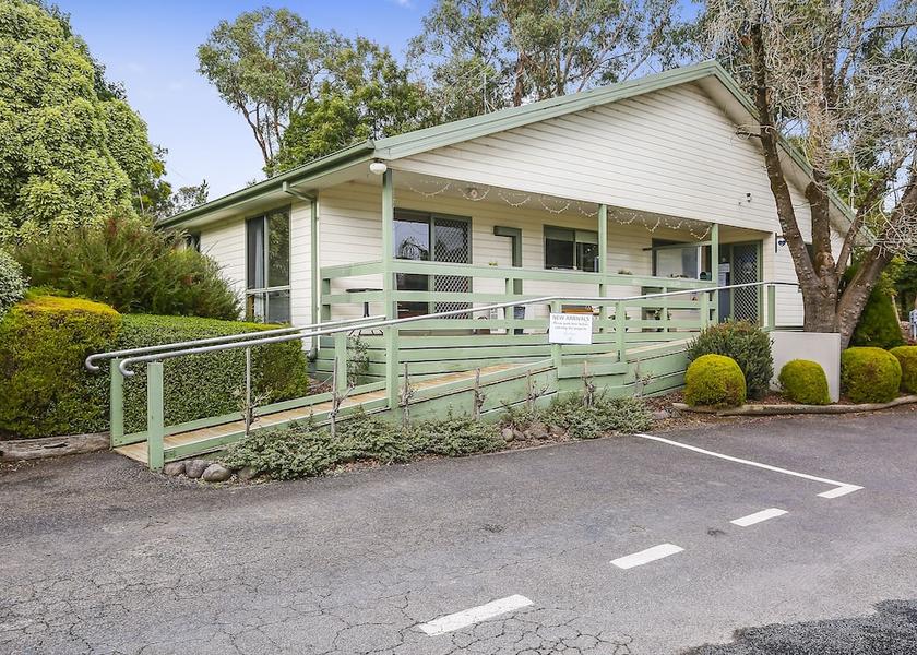 Victoria Badger Creek Reception