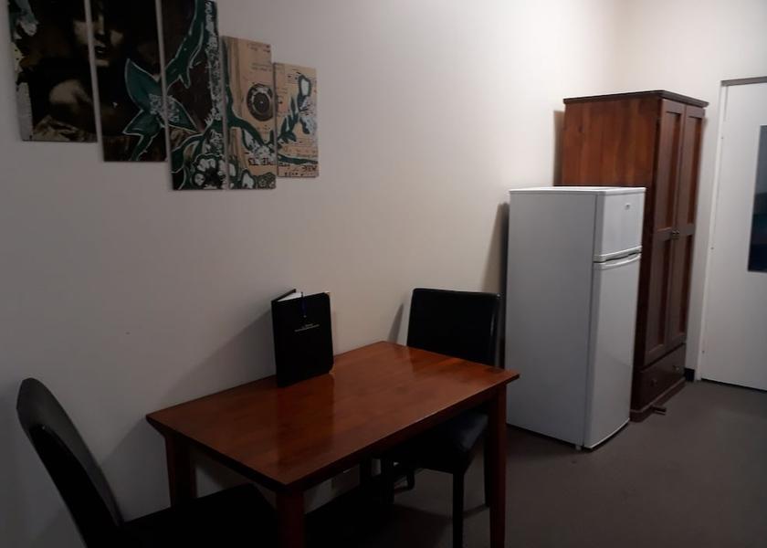Victoria Moe In-Room Dining