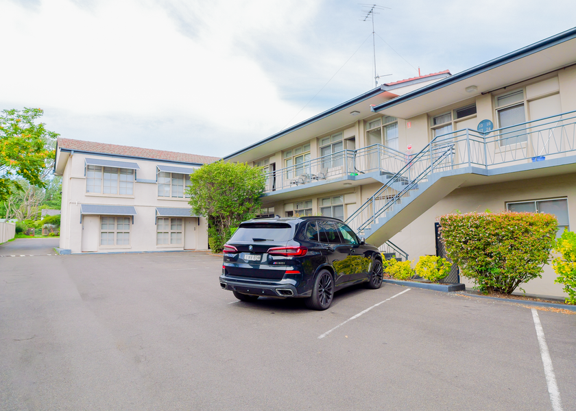 New South Wales Armidale Parking lot