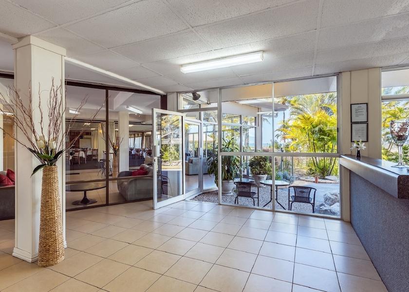 Gladstone Regional Gladstone Interior Entrance