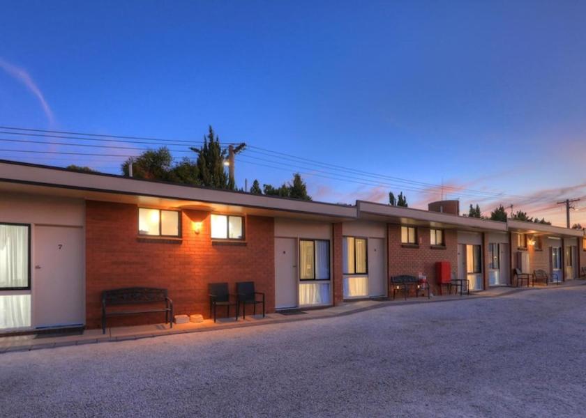 Victoria Swan Hill Exterior Detail