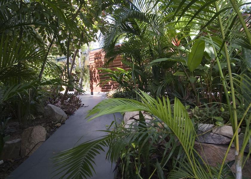 Queensland Picnic Bay Exterior Detail