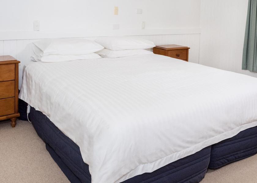 Victoria Gipsy Point Deluxe Room with King Bed - Non-Smoking