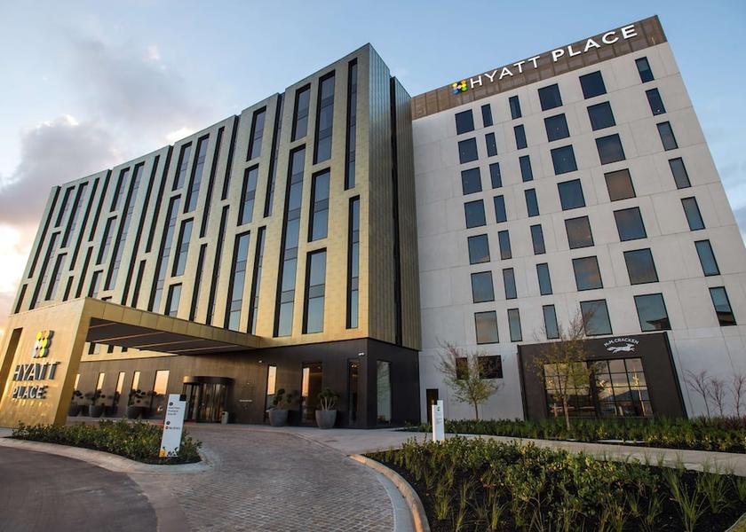 Victoria Melbourne Exterior