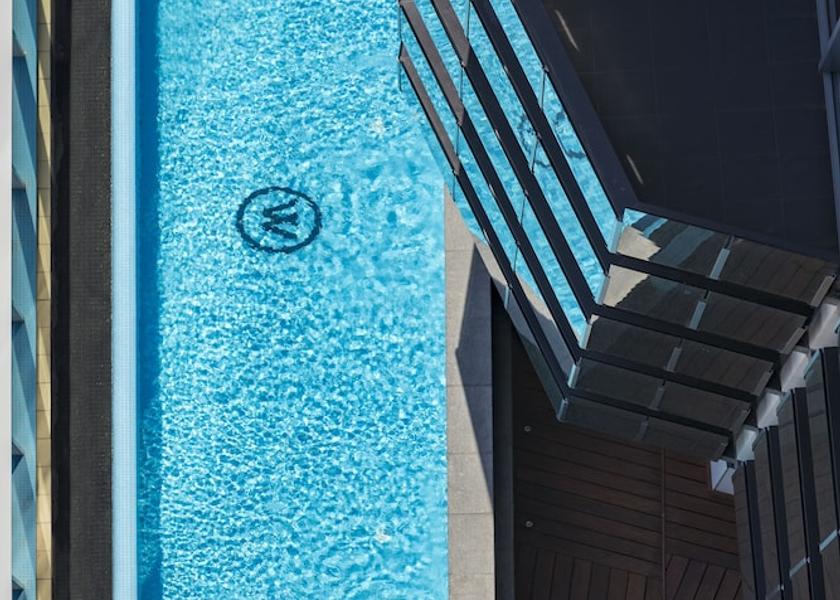 Victoria Melbourne Pool