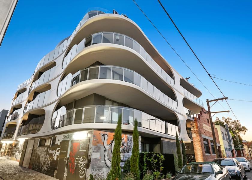 Victoria Fitzroy Facade