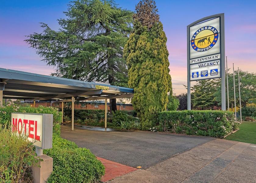 New South Wales Forbes Front of property - evening/night