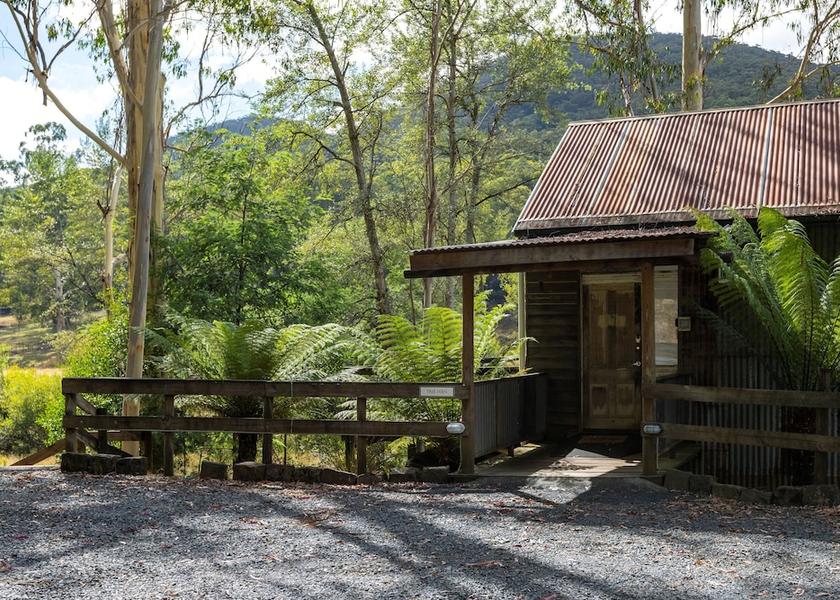 Victoria Noojee Room