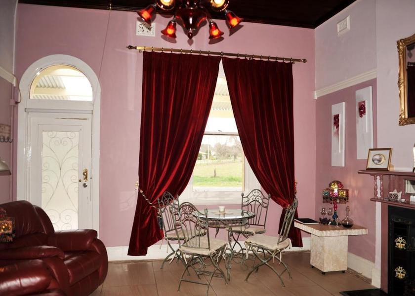 Victoria Rutherglen Living Area