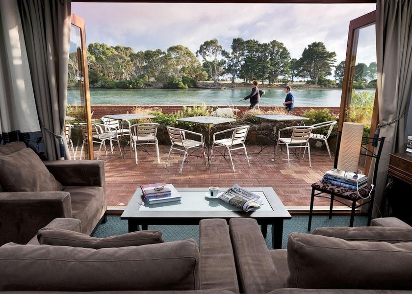 Tasmania Wynyard Lobby