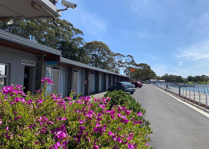 Tasmania Wynyard Property Grounds