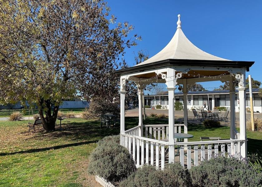 Victoria Strathmerton Television