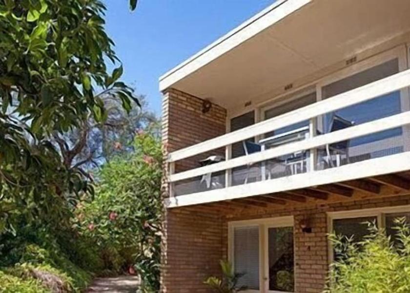 Victoria Blairgowrie Exterior Detail