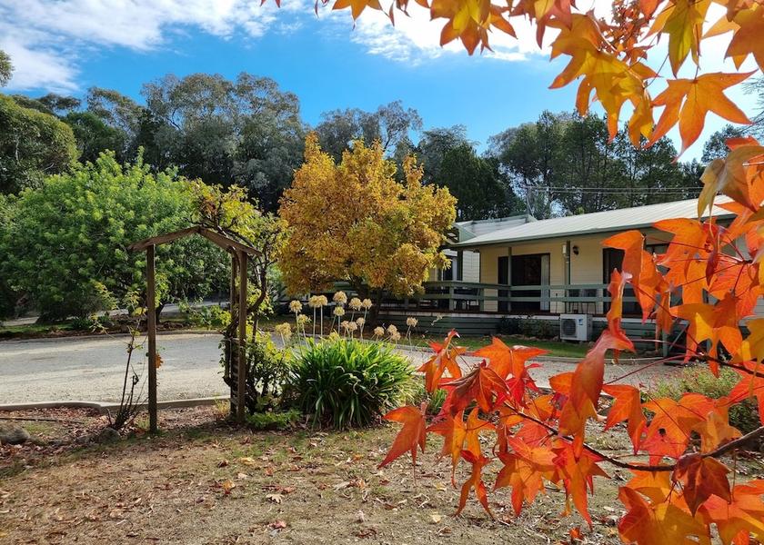 Victoria Beechworth Garden View