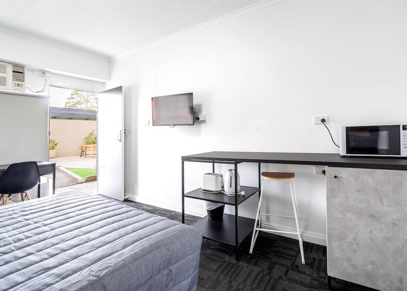 South Australia Mile End Room