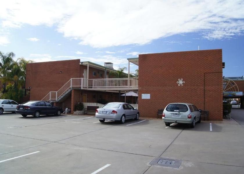 Victoria Yarrawonga Property grounds