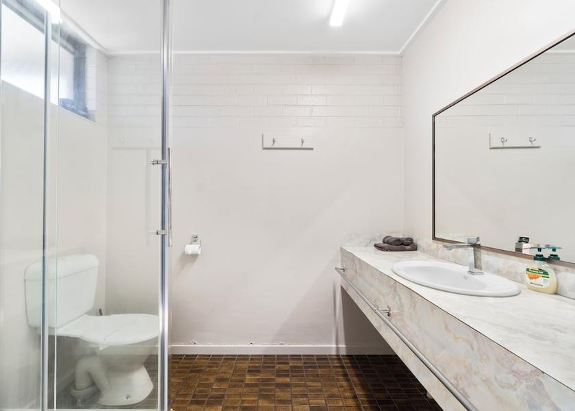 Victoria Colac Bathroom