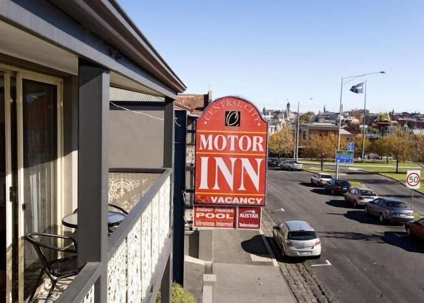 Victoria Ballarat Facade