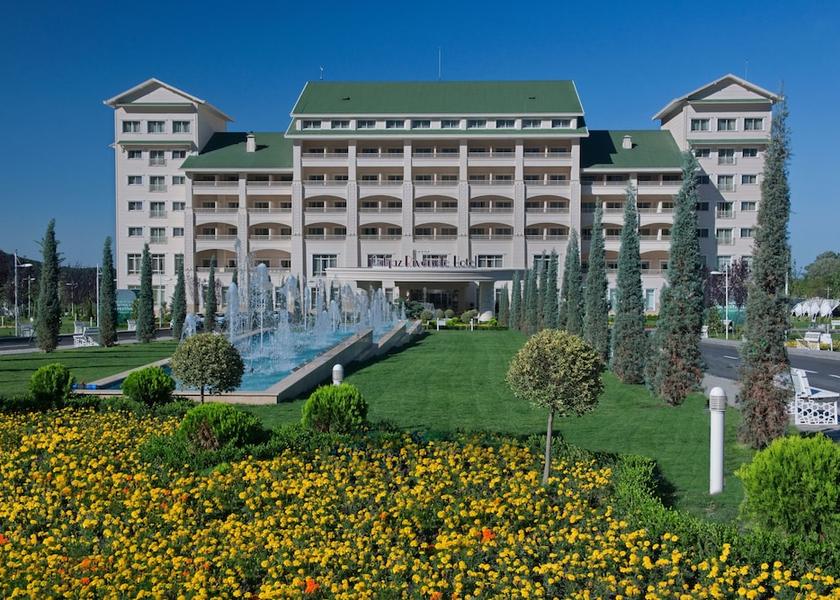  Gabala Front of property