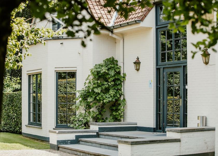 Flemish Region Sint-Martens-Latem Front of property