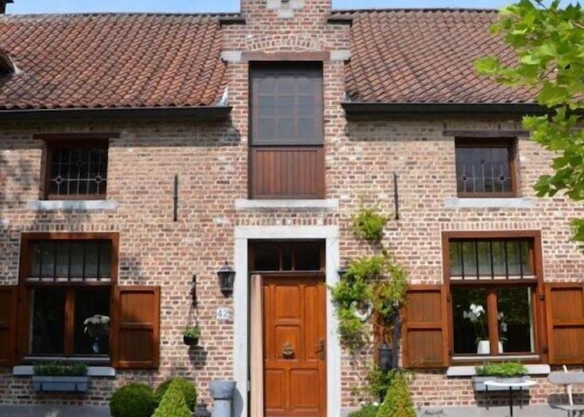 Flemish Region Galmaarden Property entrance