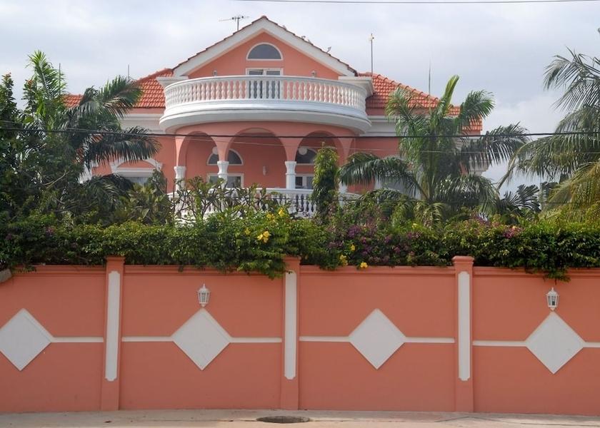  Cotonou Facade