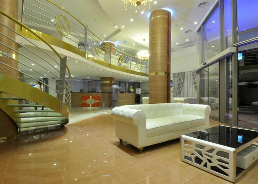  Cotonou Interior Entrance
