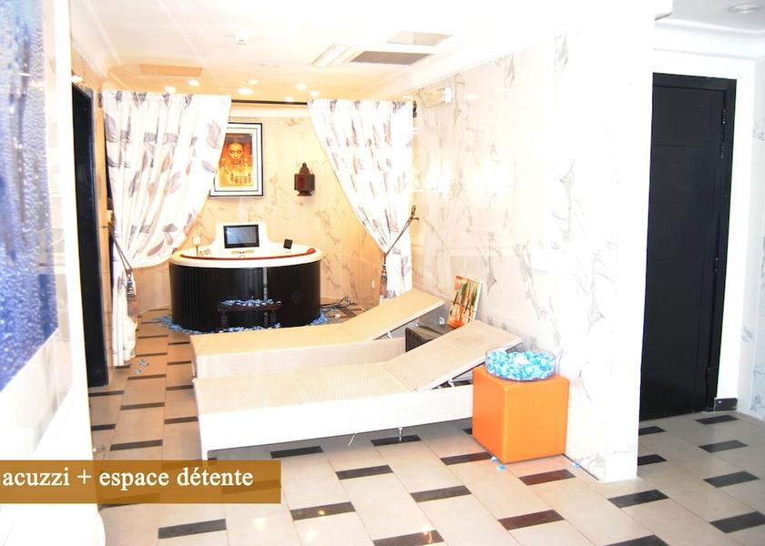  Cotonou Vichy Shower